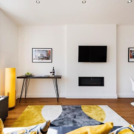 Апартаменты Bright And Modern Earls Court Gem Лондон Экстерьер фото