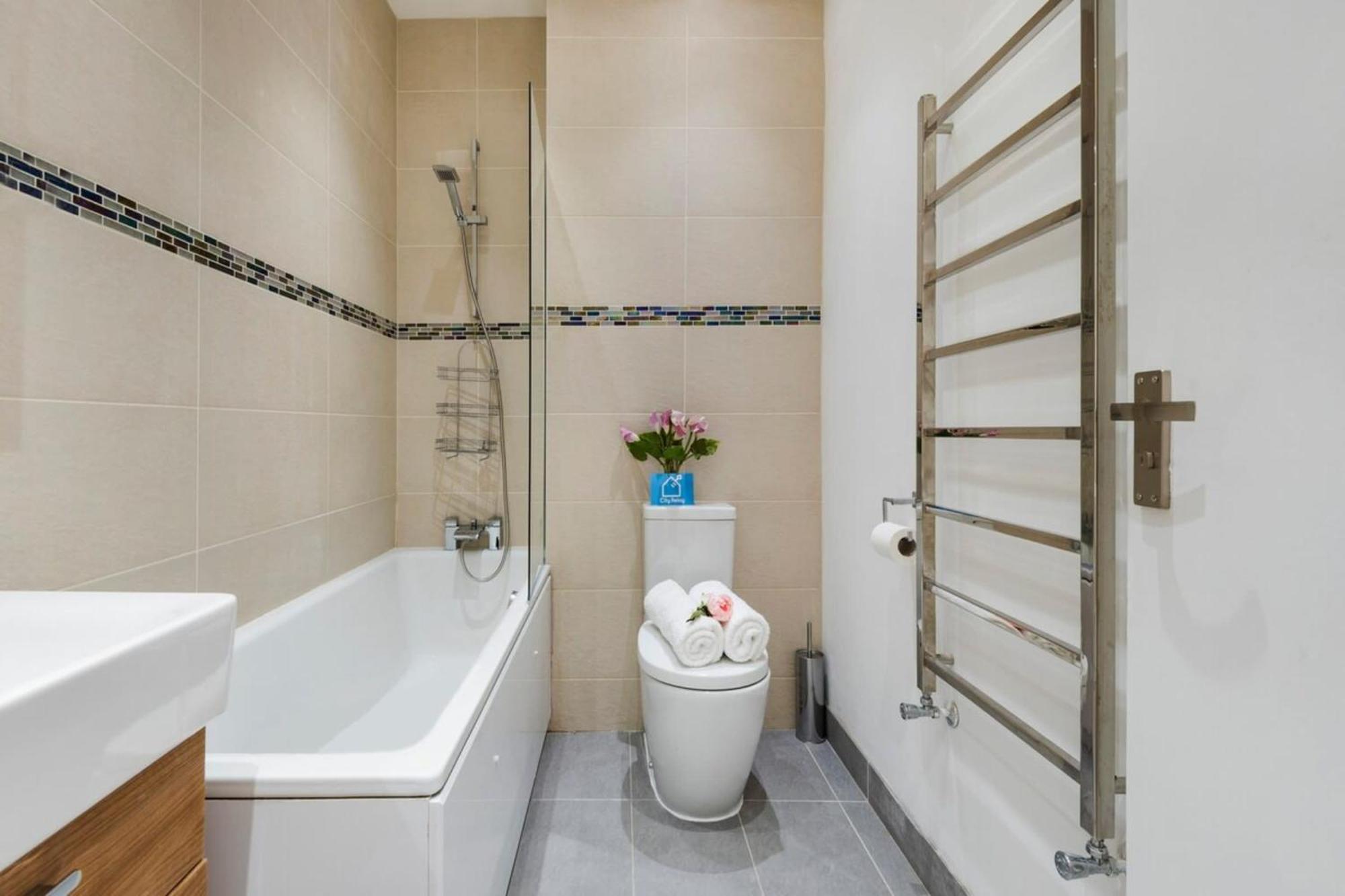 Апартаменты Bright And Modern Earls Court Gem Лондон Экстерьер фото