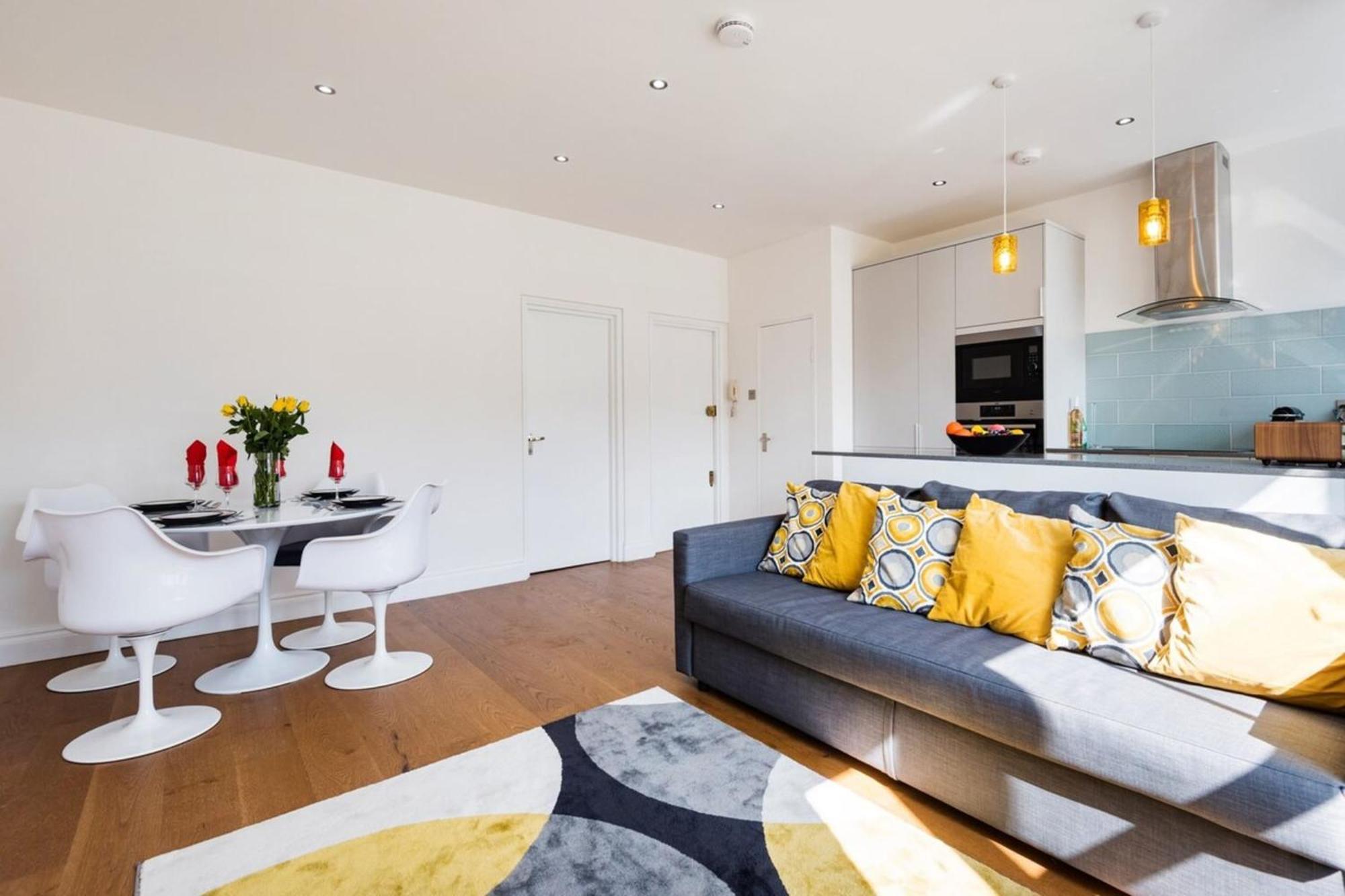 Апартаменты Bright And Modern Earls Court Gem Лондон Экстерьер фото