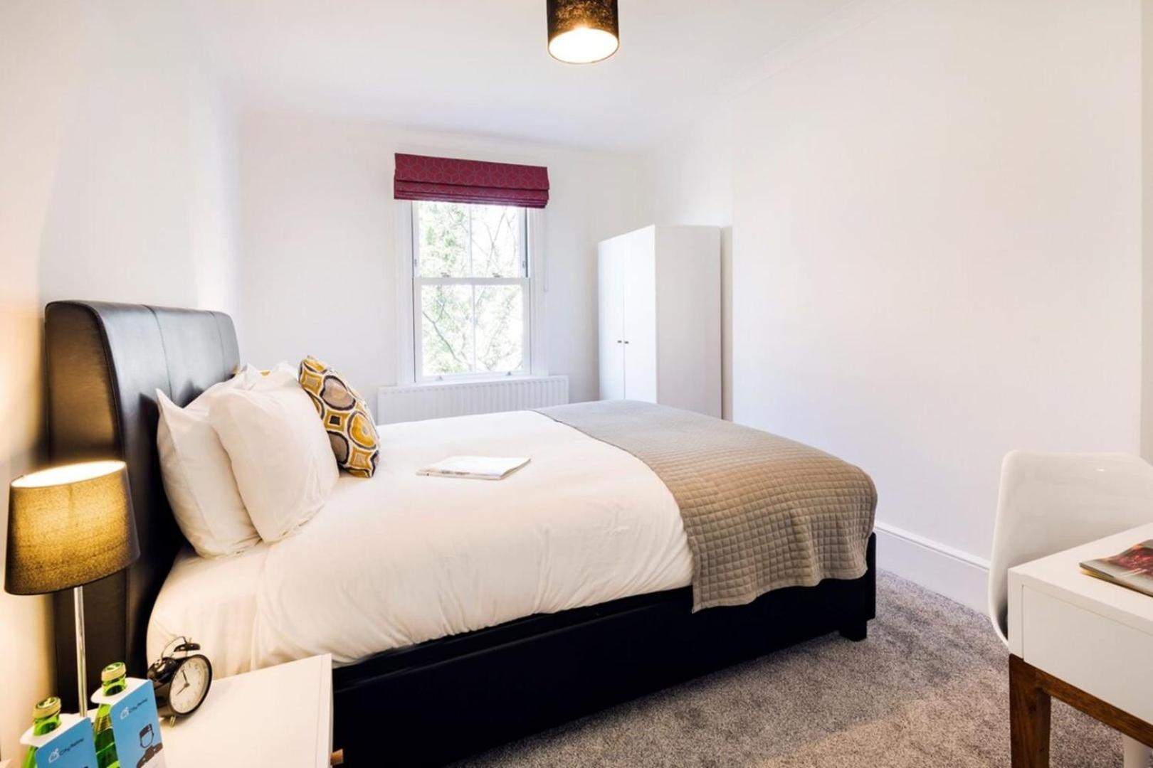 Апартаменты Bright And Modern Earls Court Gem Лондон Экстерьер фото