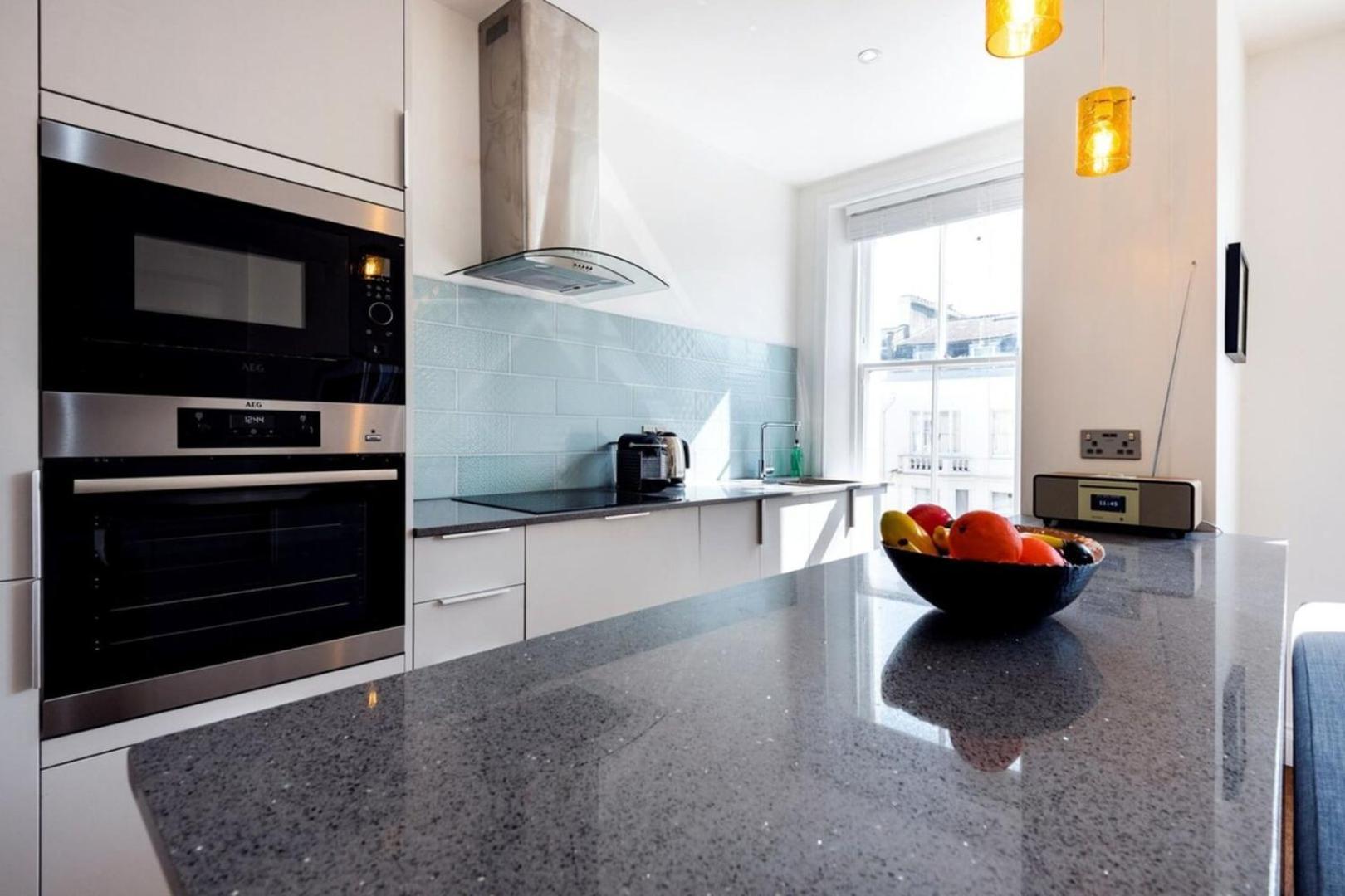 Апартаменты Bright And Modern Earls Court Gem Лондон Экстерьер фото